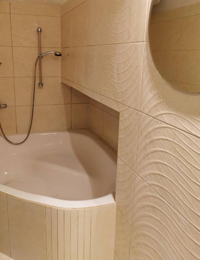 קסזטלי Tifani Apartman מראה חיצוני תמונה